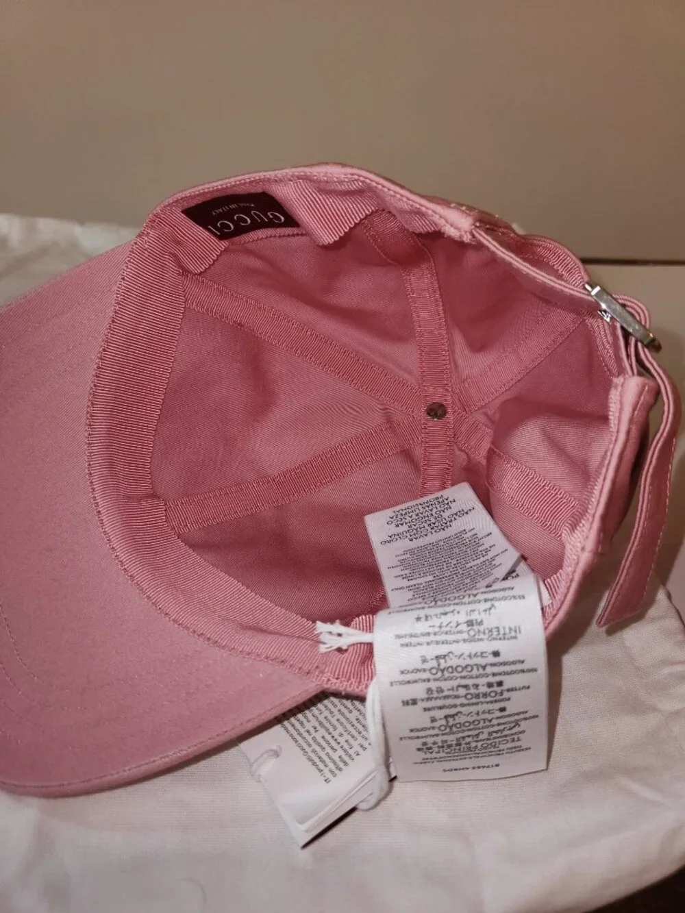 NWT Gucci embroidered logo cotton baseball cap hat - size M; Rtl $560